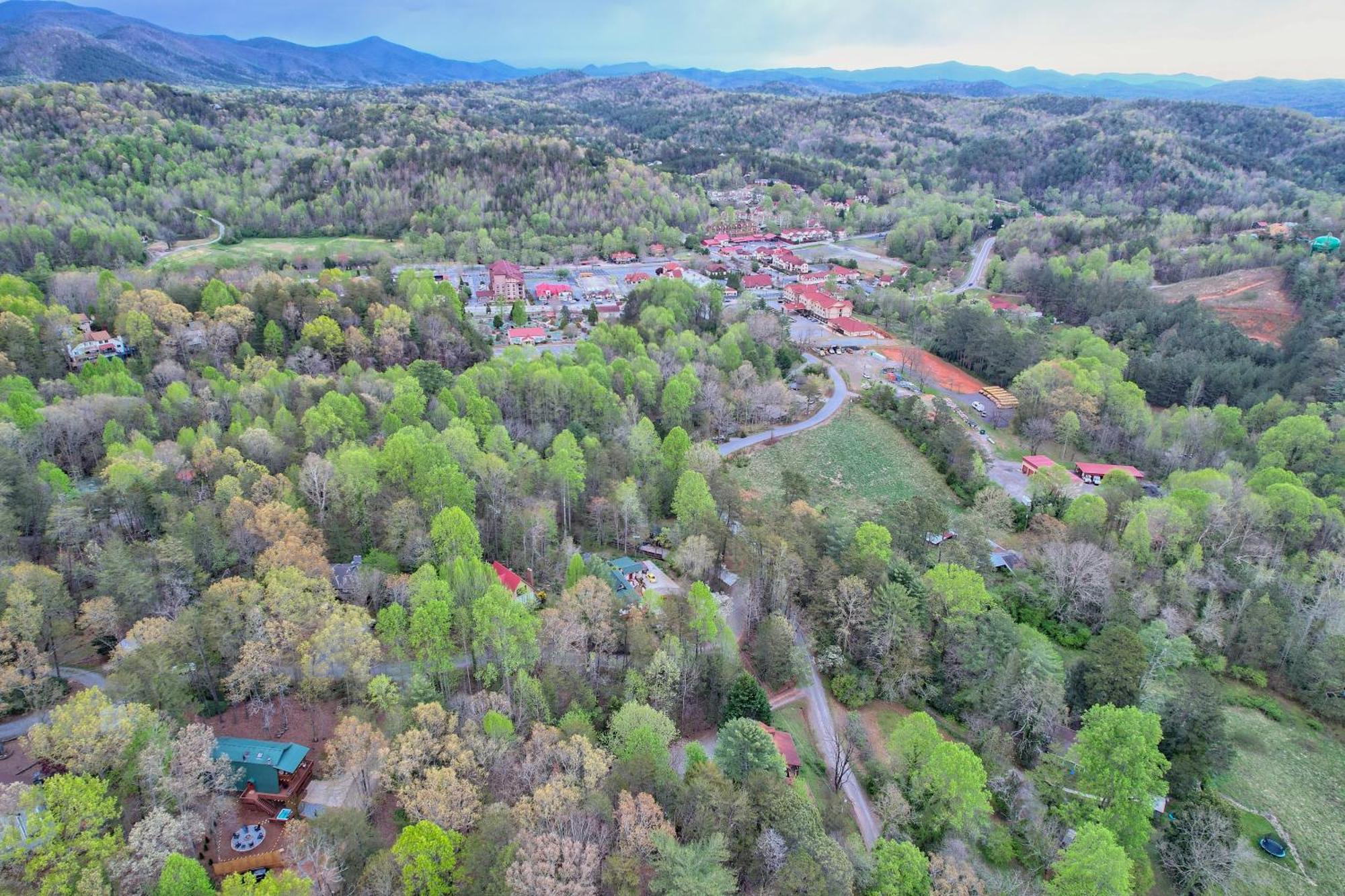 Near Downtown Helen - Hottub, Sauna, Game Room, Fire Pit Exterior foto