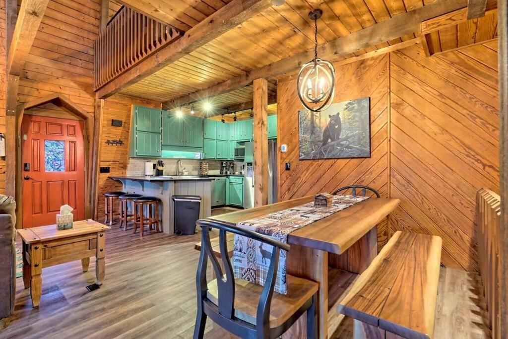 Near Downtown Helen - Hottub, Sauna, Game Room, Fire Pit Exterior foto